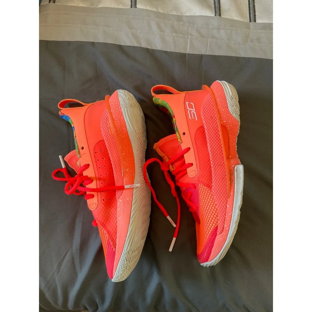 Under Armour excellent can